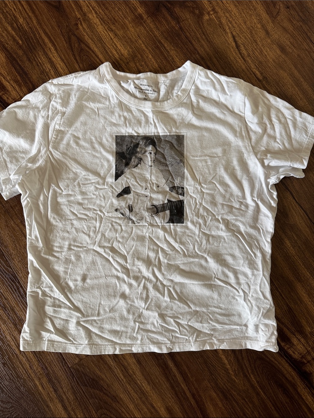 Abercrombie & Fitch White Graphic Short Sleeve Tee